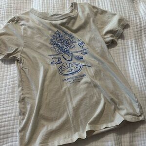 Old Navy Cream Everyday T-Shirt
